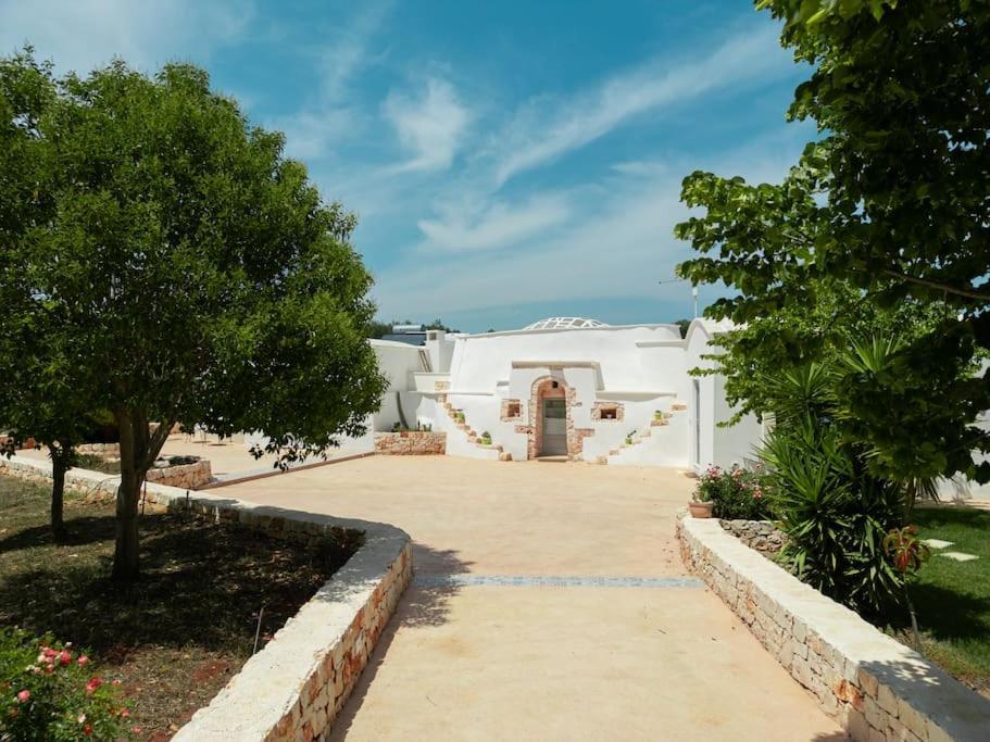Sestaluna - Trulli Con Piscina Privata